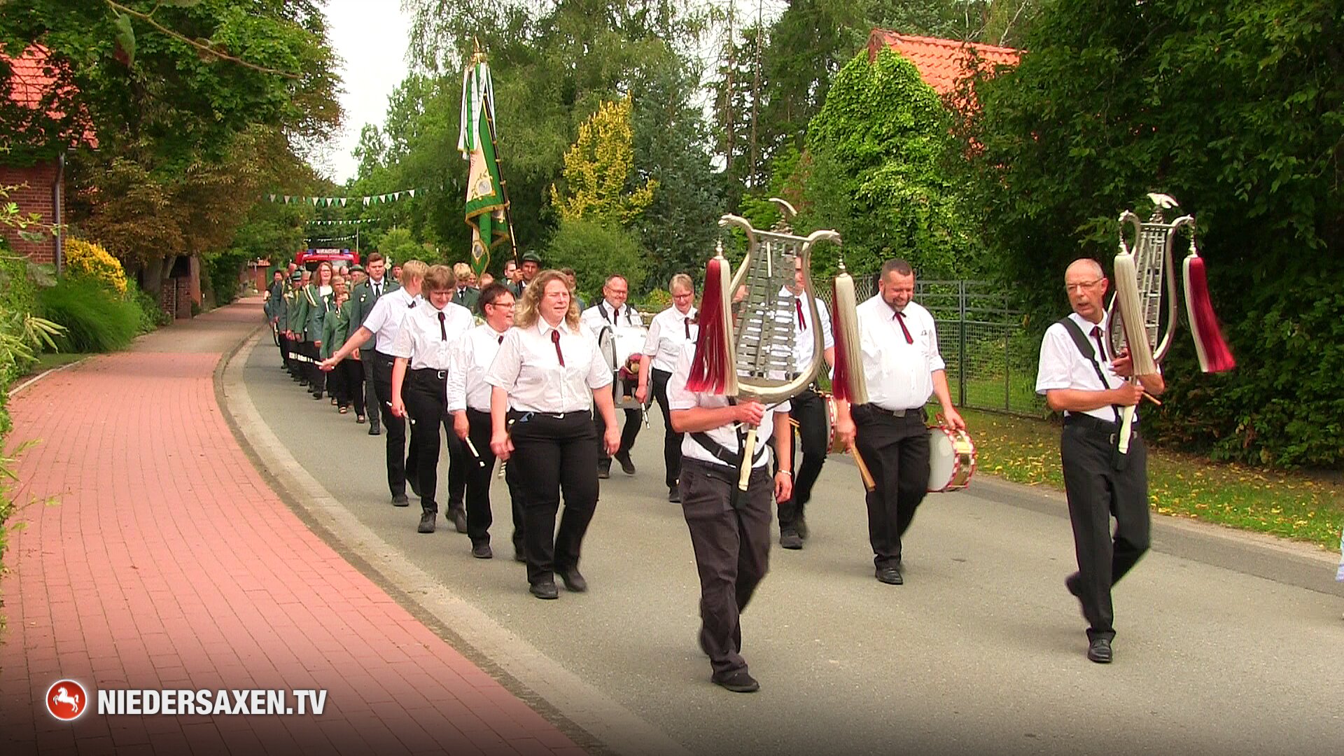 Spielmannszug Bücken beim Schützenfest in Wechold