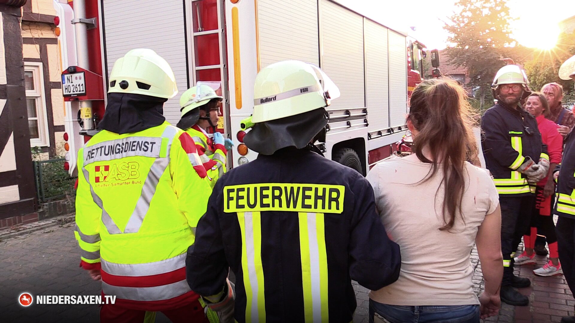 Einsatzkräfte retten „Verletzte“ bei Feuerwehrübung in Hoya