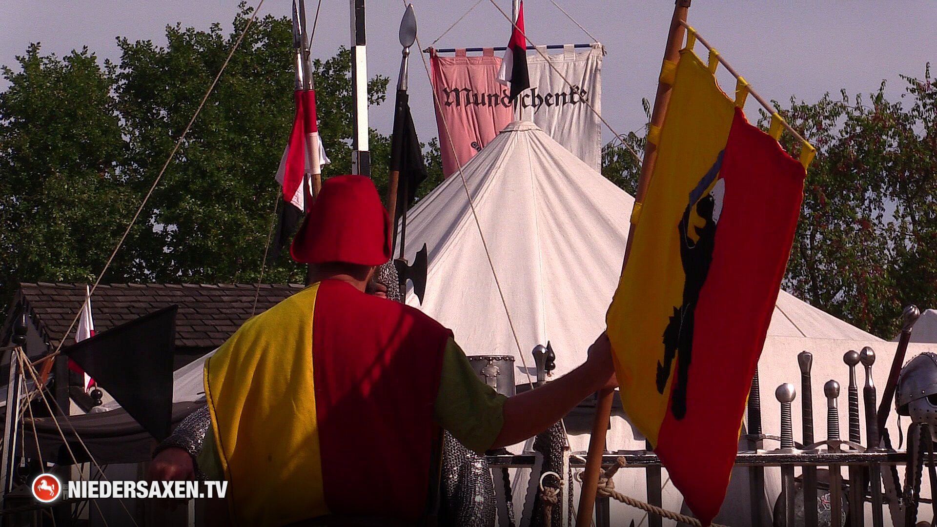 Mittelaltermarkt, Heerlager und Schwertkampf in Rehburg-Loccum